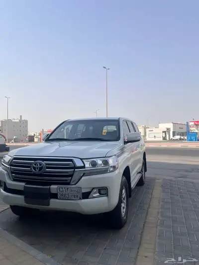 2016 GXR لاندكروزر 2