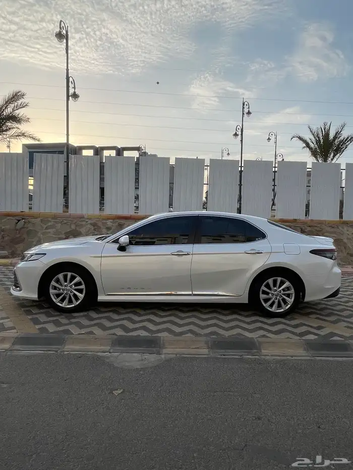 Camry full option Saudi 2023 5