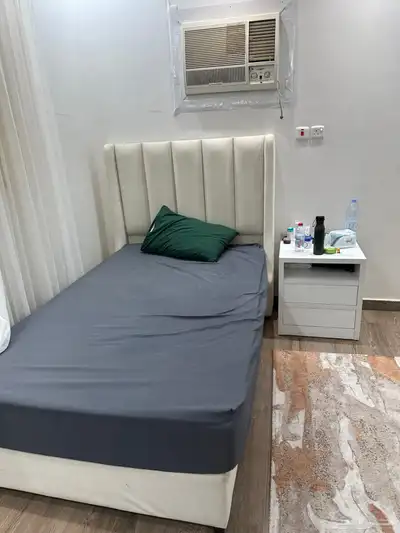 للبيع سراير نظيفه جدا 3