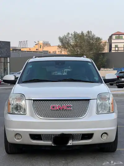 جي ام سي يوكن دينالي 2012 XL 23