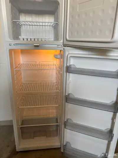 البيع ثلاجه اخت الجديده 0