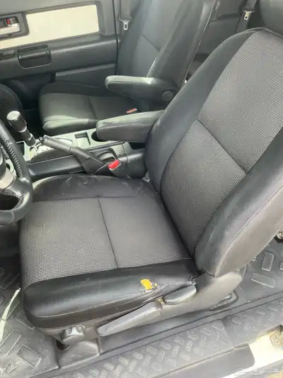 Toyota FJ Cruiser 2012 48