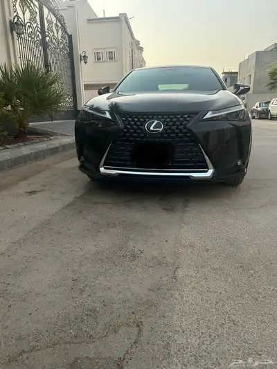 لكزس ux300h 5
