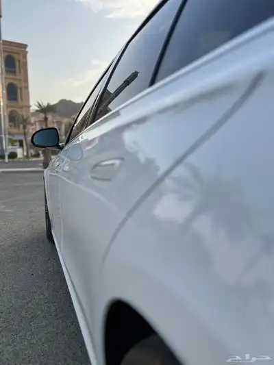 E200 2025 8