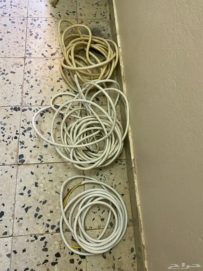 للبيع اسلاك 0