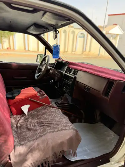 نيسان ددسن غماره 93 9