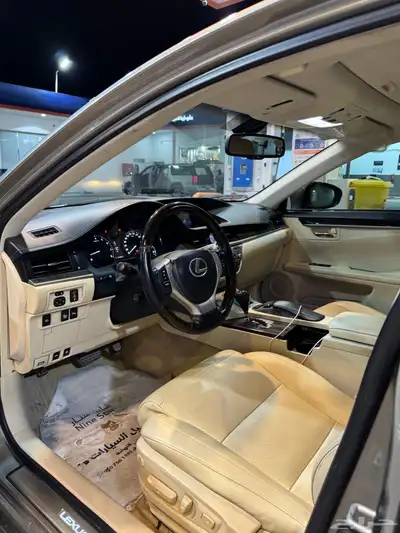 للبيع لكزس ES250 10