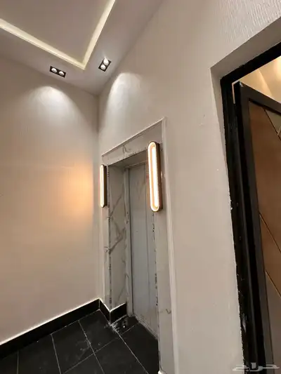 للبيع روف علوى بمصعد راكب وموقف سياره خاص ومدخل مستقل 5