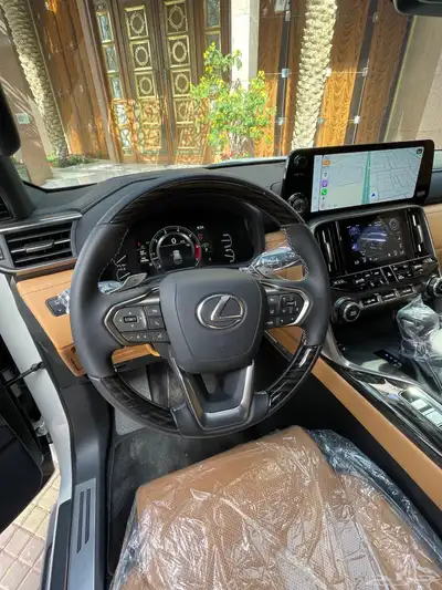 للبيع جيب لكزس BB سعودي موديل 2024 9