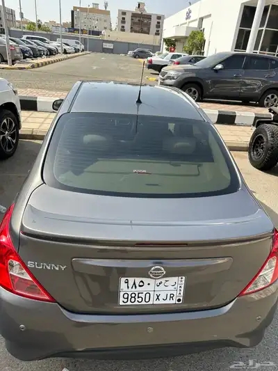 للبيع نيسان صني 2022 ممشى قليل 12