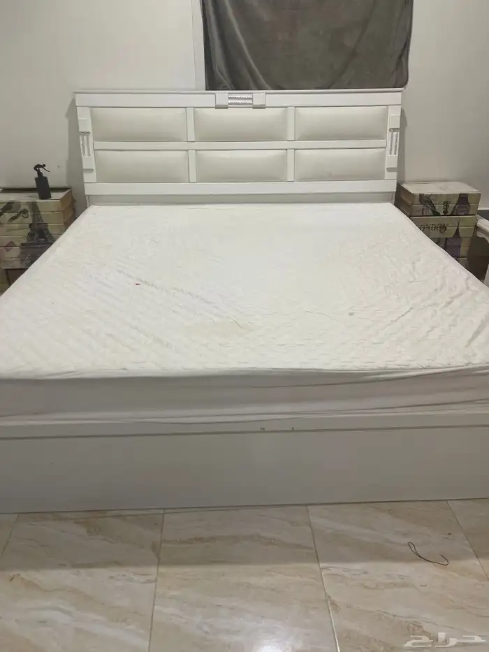 سرير نفرين بدون الطراحه 0