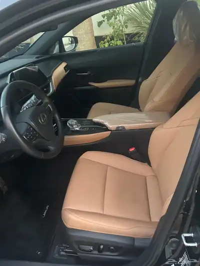 لكزس ux300h 6