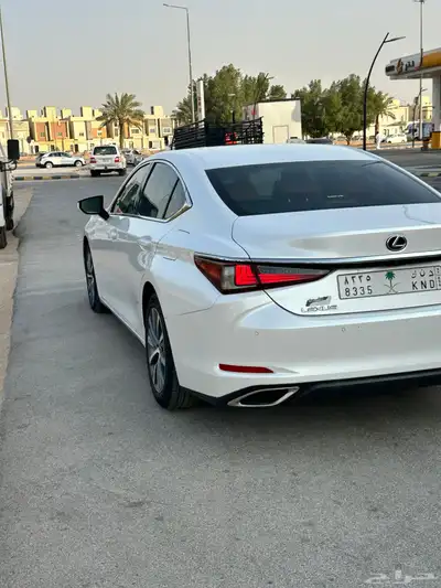 لكزس ES 350 لؤلؤي   فتحة   جملي   6 سلندر   ممشى 167 ألف 3