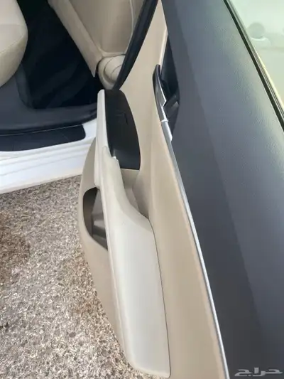 للبيع كامري موديل 2023 ممشي 77 سعودية 17