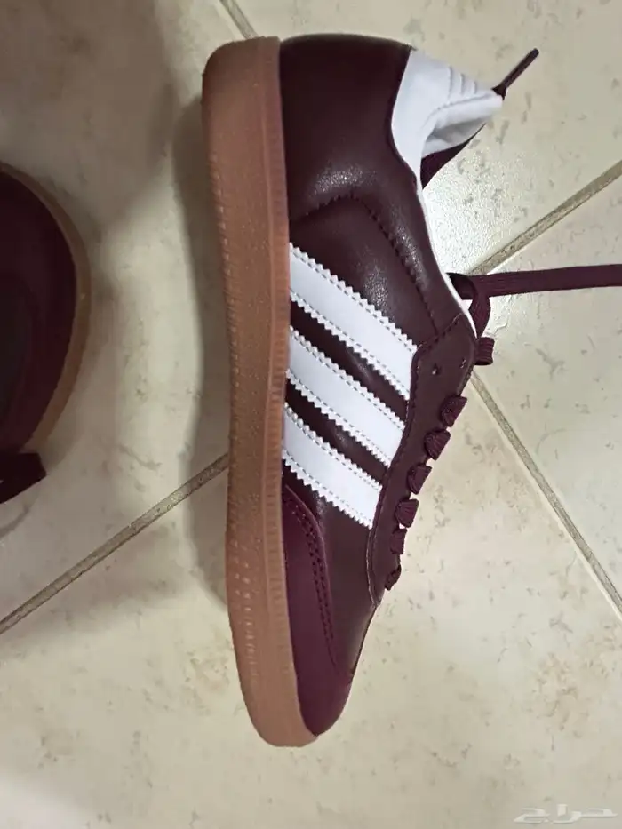 حذاء اديداس   Adidas   مقاس 37 اطفال خمري 1