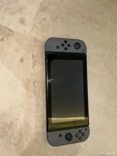 Nintendo Switch بكل اغراضه ما عدا الدوكستيشن نظيف جدا 0