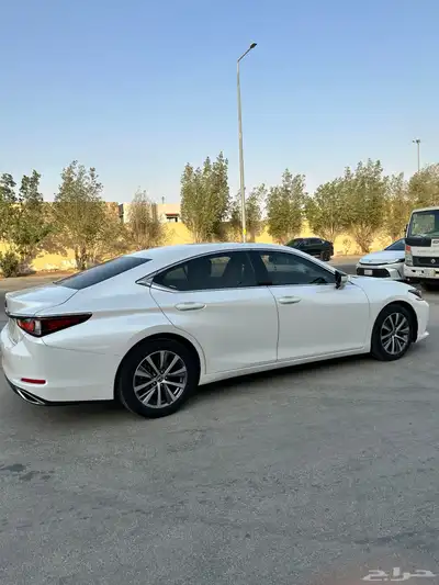 لكزس ES 350 لؤلؤي   فتحة   جملي   6 سلندر   ممشى 167 ألف 8