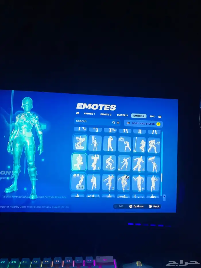 حساب فورت نايت للبيع ترافس و رقصه فلوس و 278 سكن 19