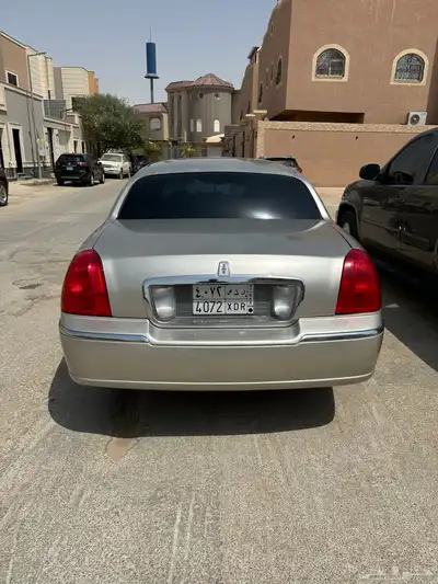 لينكون تاون كار 1