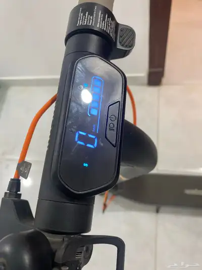 للبيع إسكوتر سيجوايE2 بلس 2