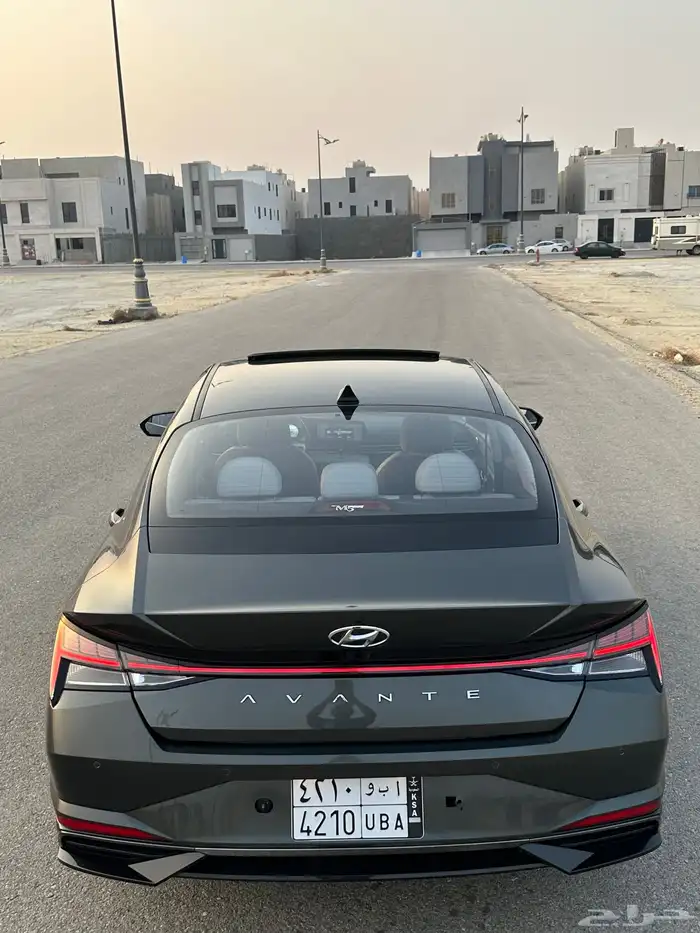 هونداي أفانتي2021 11