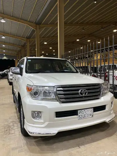 للبيع جيب VXR فل كامل 2013 عبداللطيف عداد 225 الف 7