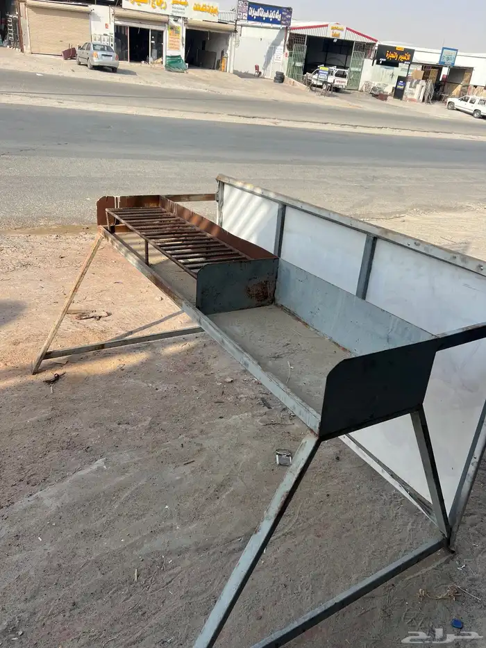 طاوله تصلح للي يبيعون الشاي والقهوه 2