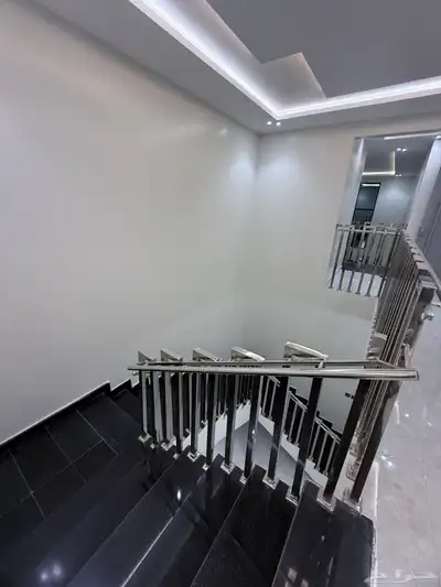 للبيع روف دور ثاني بملحق مع موقف سياره خاص بسعر 620 الف 7