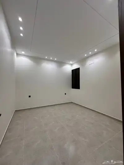 ادوار تمليك ارضي بحوش و6 غرف بمخطط الراجحي 11