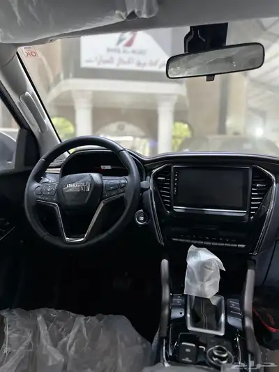 ايسوزو MUX 2024 5