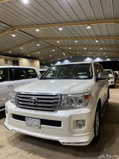 للبيع جيب VXR فل كامل 2013 عبداللطيف عداد 225 الف 6