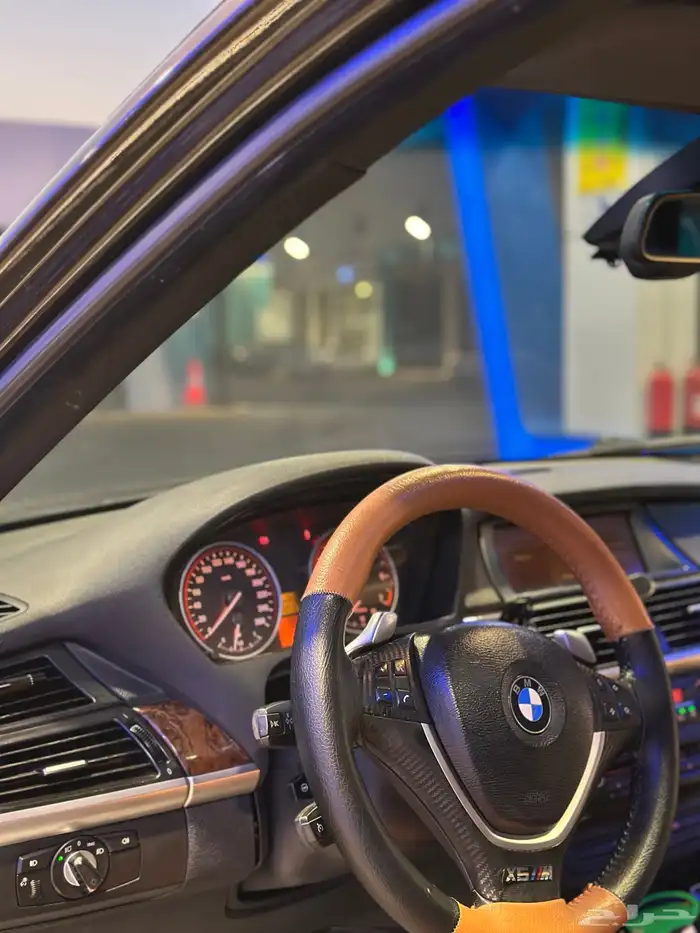 للبيع او للبدل BMW X5 10