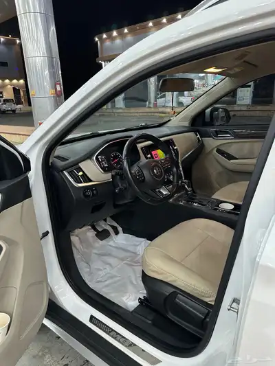 ام جي 17
