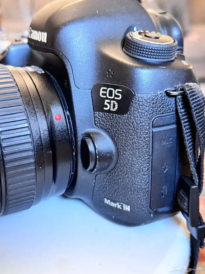 كاميرة كانون 5D mark3 مع عدسة 4