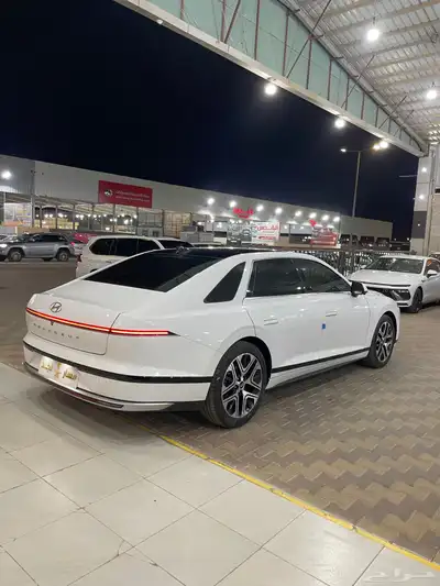 ازيرا موديل 2023 فل كامل 7