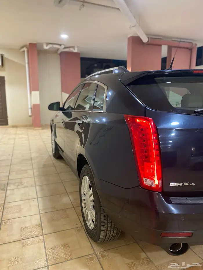 كاديلاك SRX 2015 8