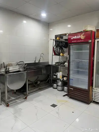 مطعم جاهز للاجار 3
