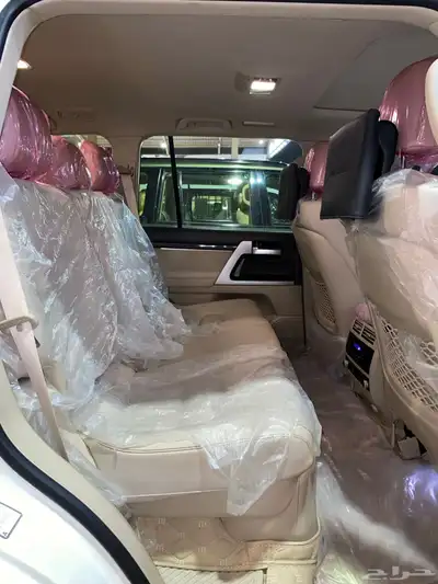 للبيع جيب VXS فل كامل 2021 بريمي عداد 102 الف 14