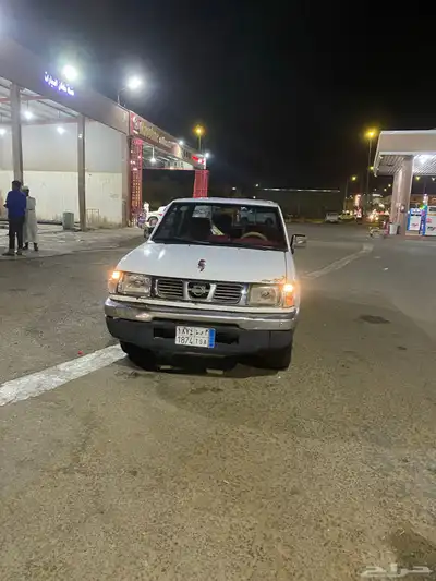 nissan 1998 4