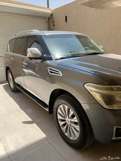 نيسان باترول واجن بلاتينيوم 2014 فل كامل (رصاصي) 0