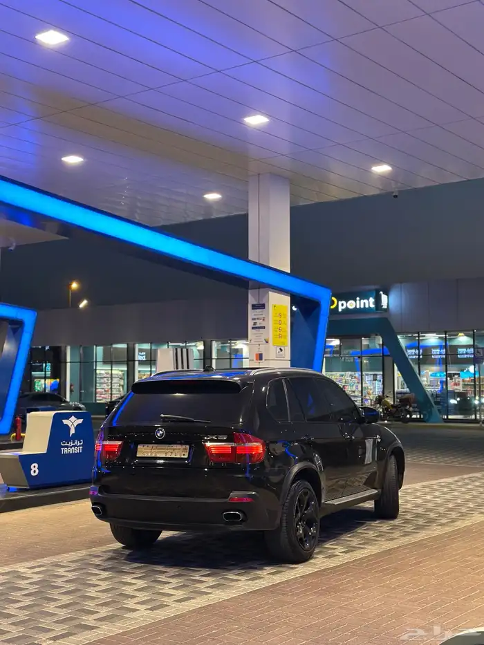 للبيع او للبدل BMW X5 7