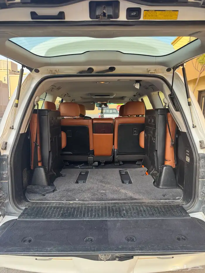 جيب لكزس 2011 فل كامل LX570 14