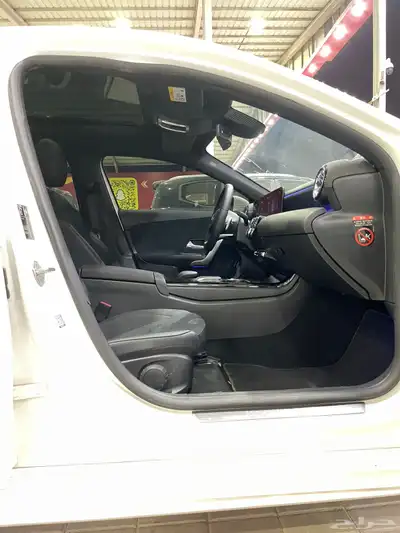 مرسيدس A250Kit AMG فتحه سقف عداد ديجيتال(بنزين)2.0LT 20