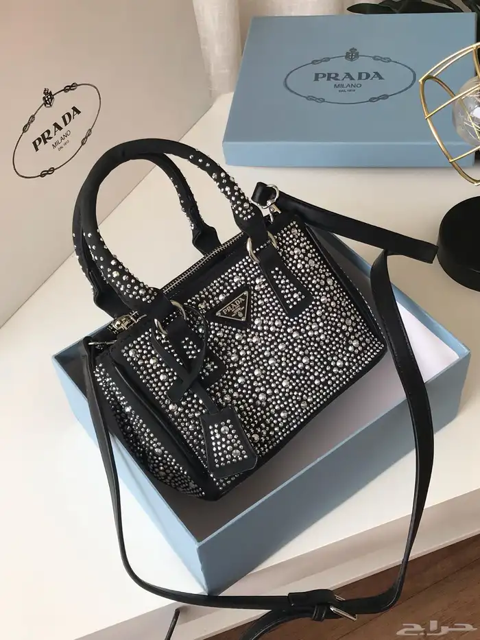 شنط برادا لمعه عرائسي 14