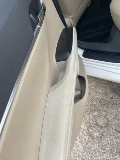 للبيع كامري موديل 2023 ممشي 77 سعودية 14