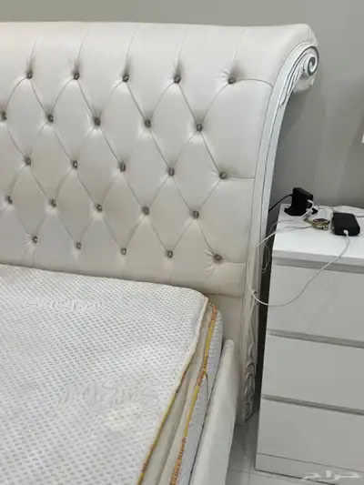سرير كنج من هوم سنتر 200X200   مرتبه 14
