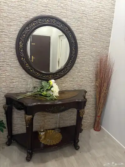 طاولة مع مرايه 0