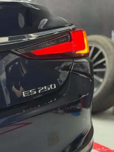 LEXUS ES250 2023 16