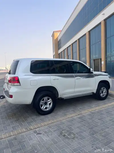 2016 GXR لاندكروزر 1