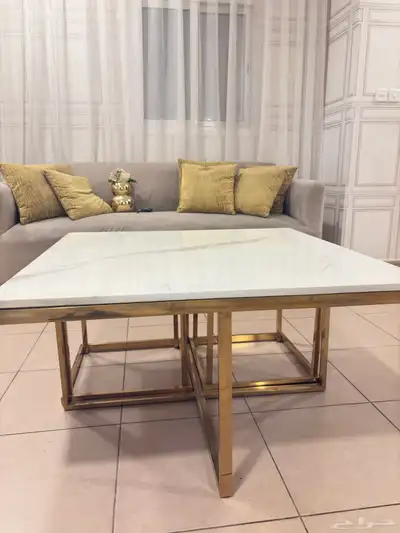 طاولة للبيع 0